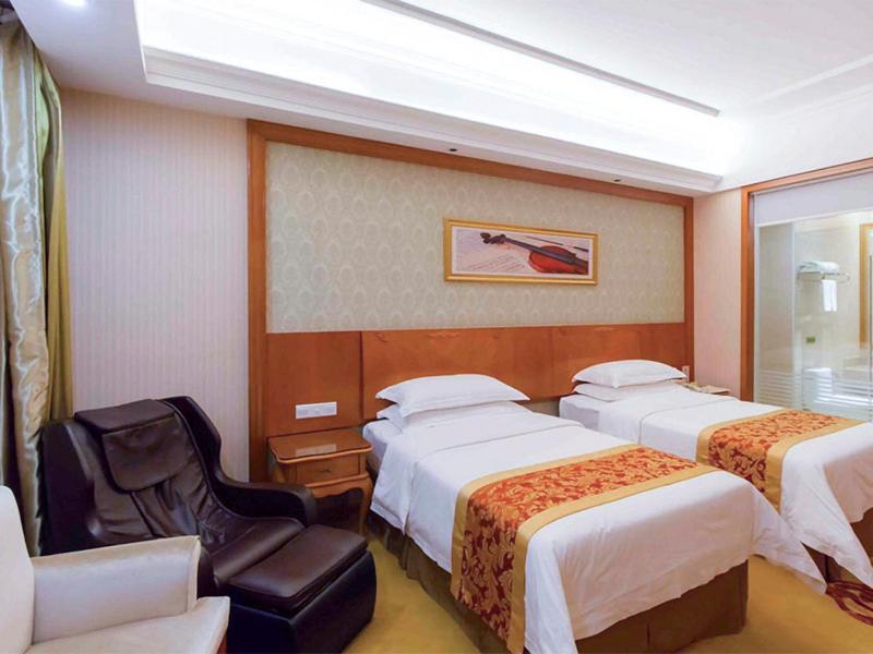 Vienna Hotel Chaoyang High-Speed Train Station Шаньтоу Экстерьер фото
